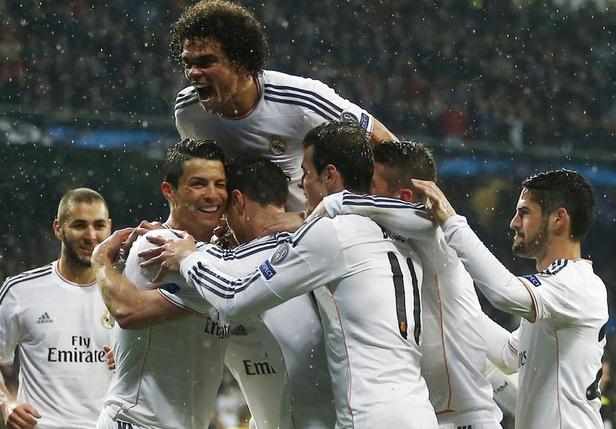 金进新能源企业画册设计欣赏-东莞品牌设计公司